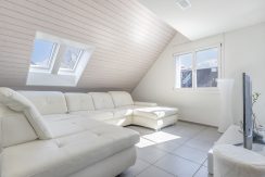 1zLRt13fsqgHb3ryRP9FEBhd-22a_04