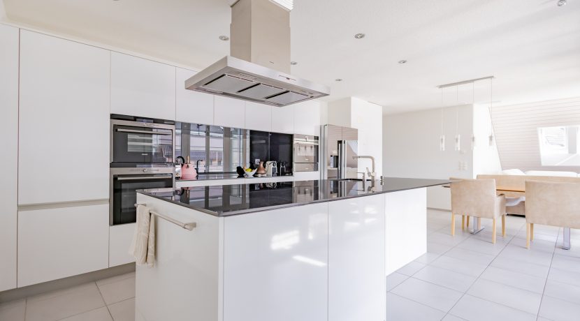 R3vZHok9KeSPLikvCiRJvpYY-22a_17