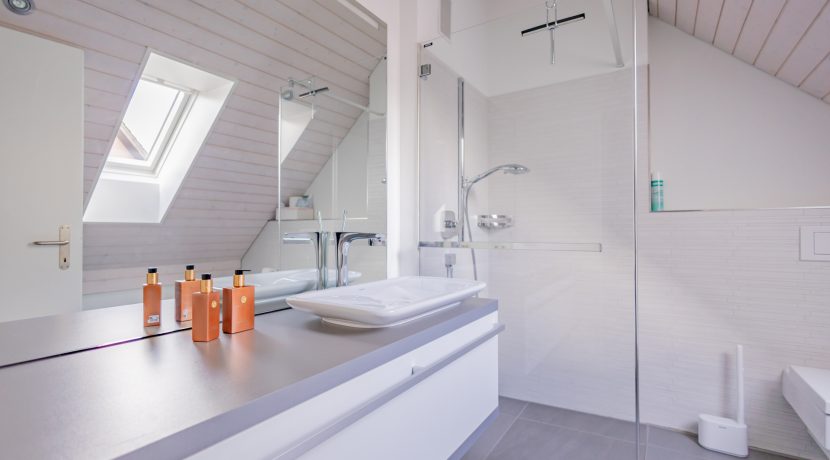 keS5kztJQGV7bdLohcZahoVe-22a_aussen_5