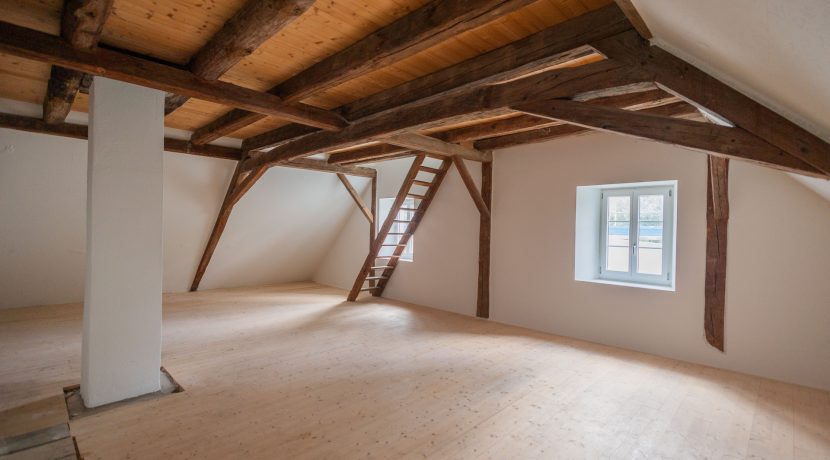 xkYzTiq9KAWduv86LEF6hEvc-bauernhaus_links_9