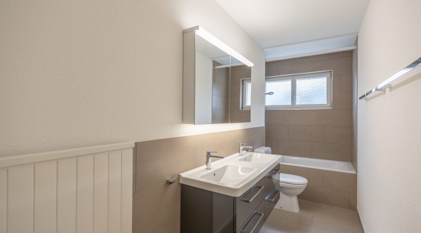 1EpCw9v8ctyHPQgBjTpQyMZo-besser_32