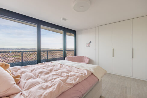 Zimmer 1 (Einbauschränke)