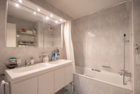 Badezimmer zum Entspannen und Wohlfühlen