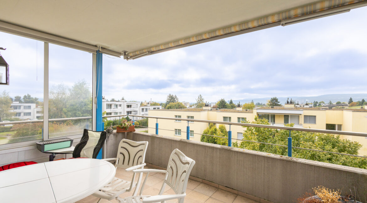 Ihr Balkon mit überraschendem Weitblick!